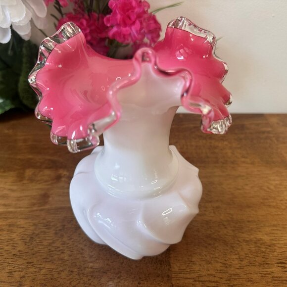 Fenton Silver Crest Pink Ruffled Vase Vintage Art Glass White Milk Glass Crimped - Picture 4 of 7
